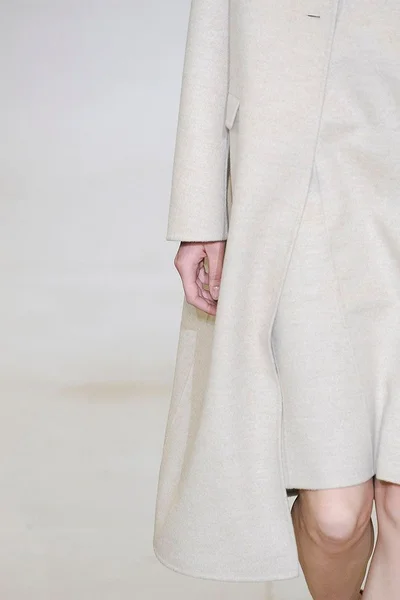 Look 7